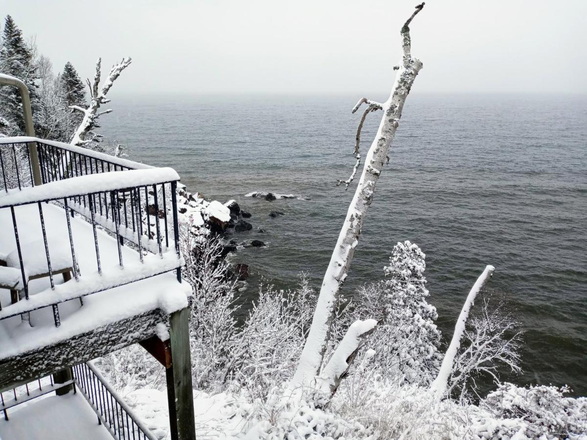 Cliff Dweller on Lake Superior Tofte Esterno foto