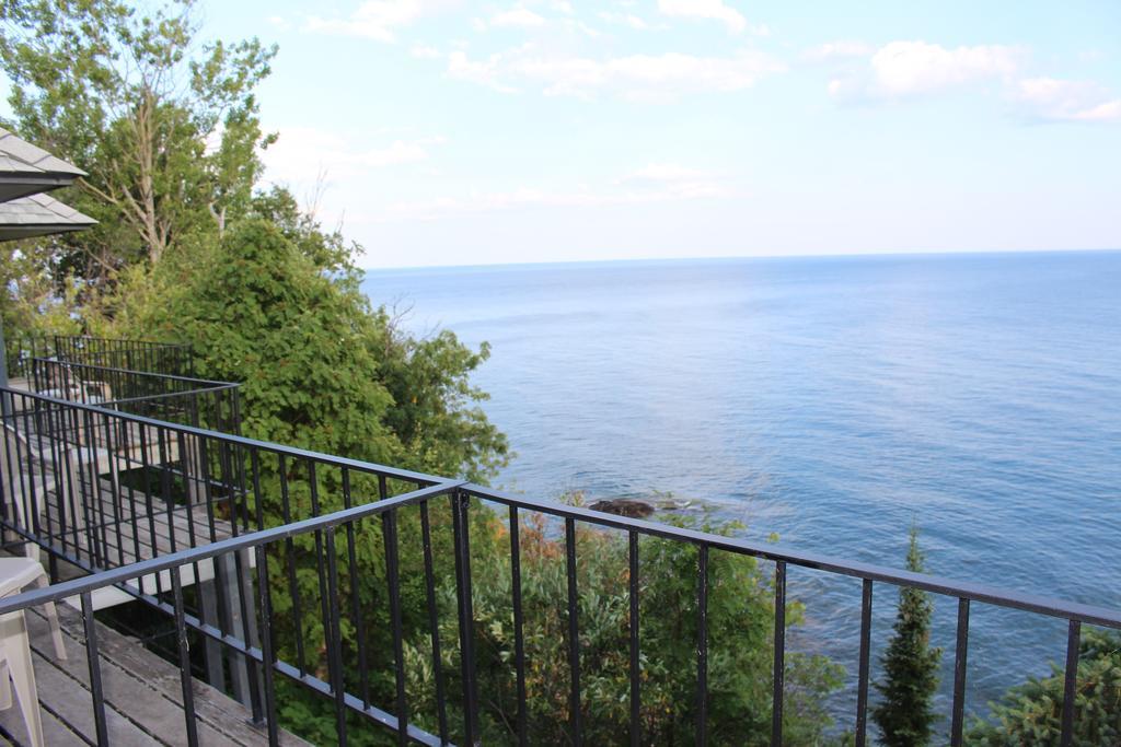 Cliff Dweller on Lake Superior Tofte Camera foto
